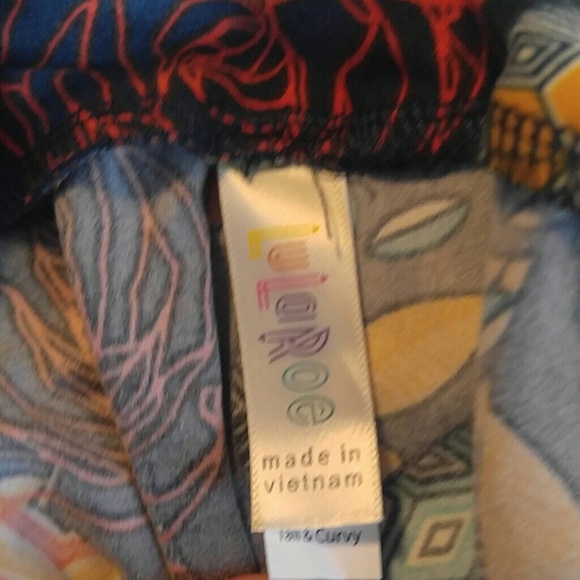 LuLaRoe TC Leggings - Picture 3 of 3